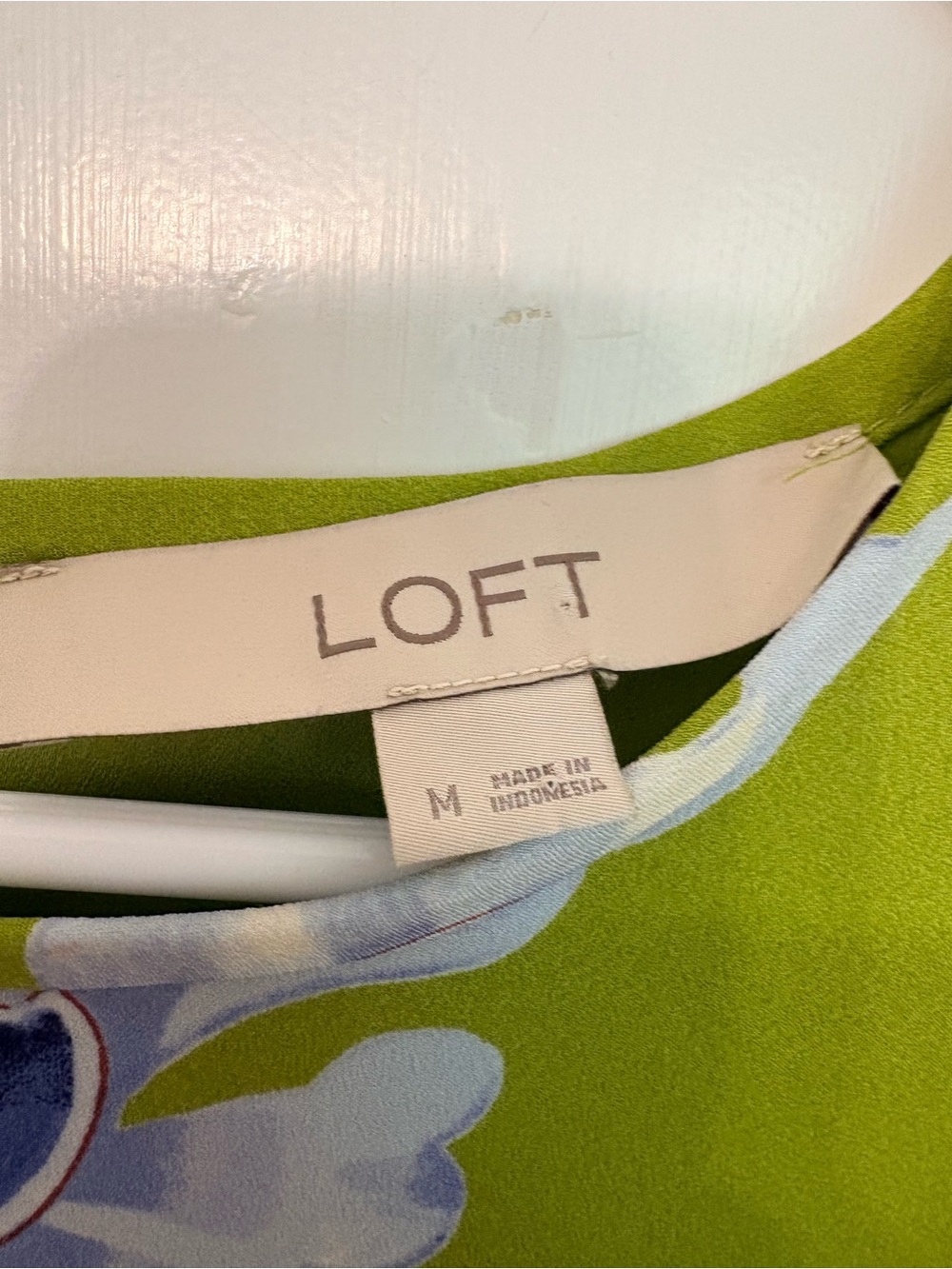 Loft Bright Pistachio Green Floral Print Shift Dress  Tie Cuffs Romantic SZ Med8 - Picture 6 of 8